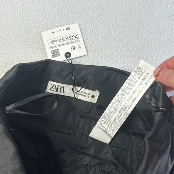 Zara Sold Out Black Ruffle Layered Mini Skirt - Picture 6 of 8